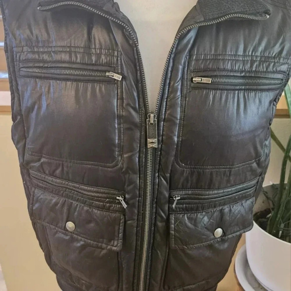 GUESS Black Full Zip Insulated Down Quilted Puffer Moto Vest Women's Size M - Picture 2 of 4